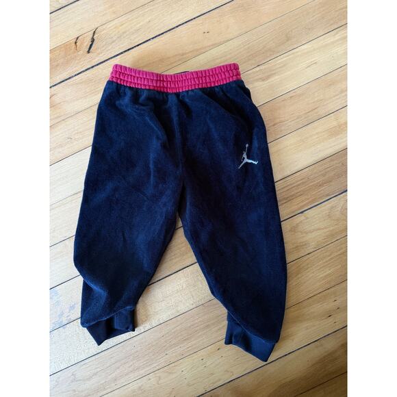 Air Jordan infant velour black and red jogger pants - Picture 1 of 4